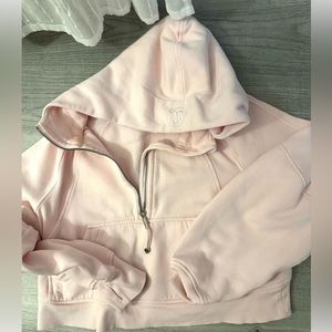 Lululemon strawberry milkshake scuba